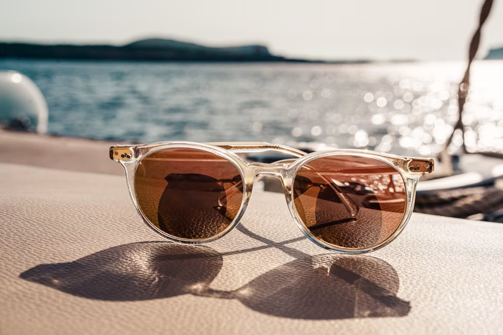 Frame styling and eyewear selection